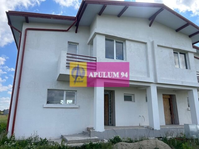 Vila tip duplex Domnesti- Ortansei.